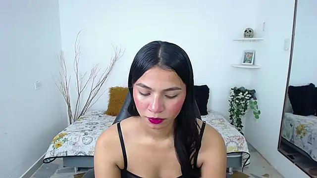 Snapshot of Emma_Faith chatting on May 2026 02:04:01 PM Emma Faith online show from May 2026 02:04:01 PM