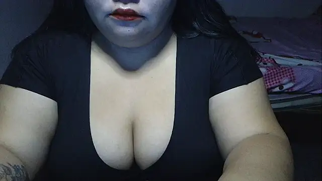 Snapshot of prettycarla_ chatting on May 2026 12:49:01 AM prettycarla online show from May 2026 12:49:01 AM