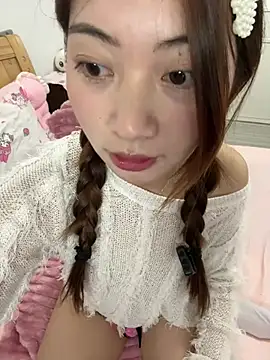 Snapshot of tiantian_niu chatting on April 2026 02:54:01 PM tiantian niu online show from April 2026 02:54:01 PM