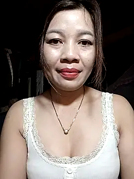 Snapshot of Yiyi102300 chatting on March 2026 01:01:01 PM Yiyi102300 online show from March 2026 01:01:01 PM