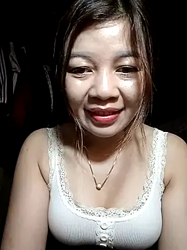 Snapshot of Yiyi102300 chatting on April 2026 11:55:01 PM Yiyi102300 online show from April 2026 11:55:01 PM