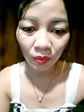 Yiyi102300 online show from June 2026 02:24:02 AM