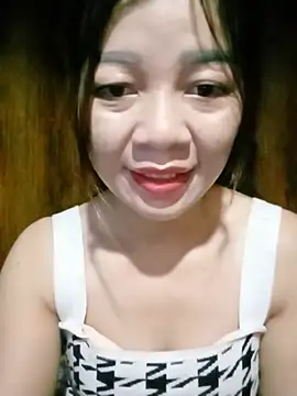 Yiyi102300 online show from May 2026 09:54:01 PM