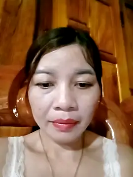 Snapshot of Yiyi102300 chatting on April 2026 01:54:02 AM Yiyi102300 online show from April 2026 01:54:02 AM