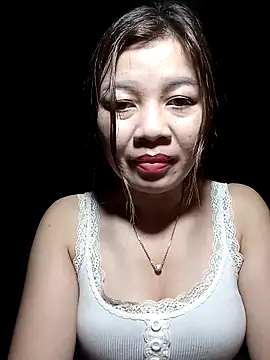 Snapshot of Yiyi102300 chatting on March 2026 02:50:02 PM Yiyi102300 online show from March 2026 02:50:02 PM