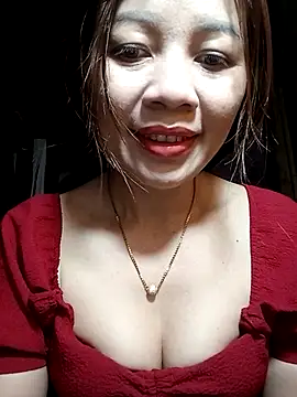 Snapshot of Yiyi102300 chatting on March 2026 01:56:01 PM Yiyi102300 online show from March 2026 01:56:01 PM