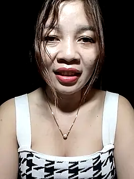 Snapshot of Yiyi102300 chatting on March 2026 03:23:01 PM Yiyi102300 online show from March 2026 03:23:01 PM