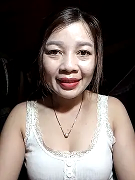 Snapshot of Yiyi102300 chatting on April 2026 12:56:01 PM Yiyi102300 online show from April 2026 12:56:01 PM