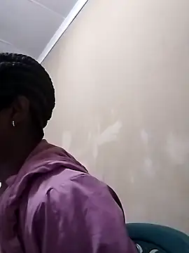 Prettylicou online show from May 2026 03:38:01 PM