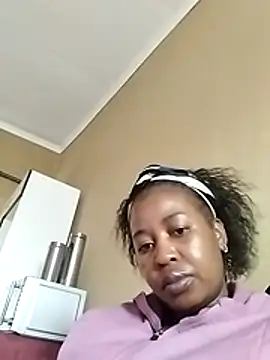 Prettylicou online show from May 2026 12:03:02 PM