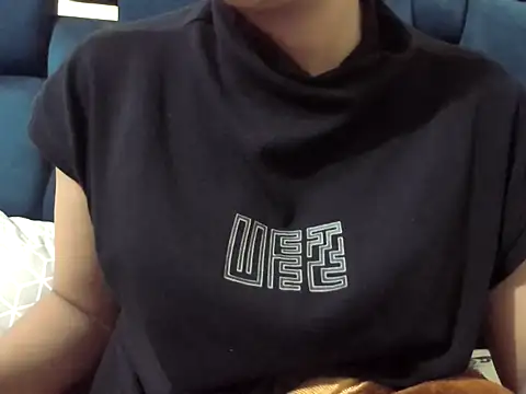 Aradya  online show from April 2026 04:52:01 PM