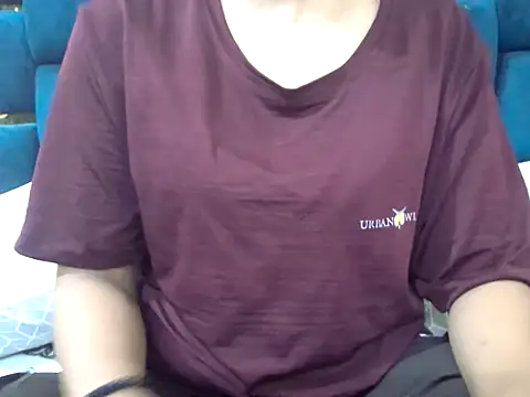 Aradya  online show from April 2026 07:58:02 PM