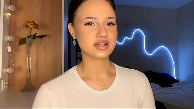 ChongSimmon online show from March 2026 01:12:02 PM