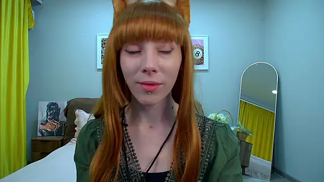 Snapshot of LeilaTaylors chatting on April 2026 06:10:02 PM LeilaTaylors online show from April 2026 06:10:02 PM