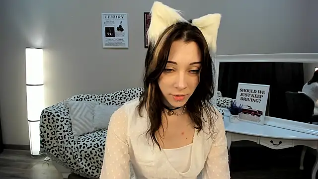 Snapshot of LeilaTaylors chatting on April 2026 06:04:02 AM LeilaTaylors online show from April 2026 06:04:02 AM