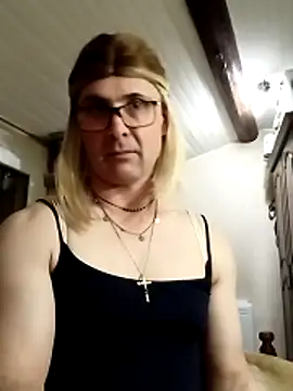 stephie83 online show from March 2026 08:21:02 PM