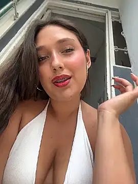 Snapshot of Naughty-Samanta- chatting on May 2026 04:38:01 PM Naughty-Samanta- online show from May 2026 04:38:01 PM