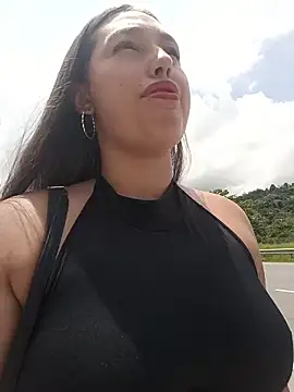 Naughty-Samanta- online show from April 2026 04:09:01 PM