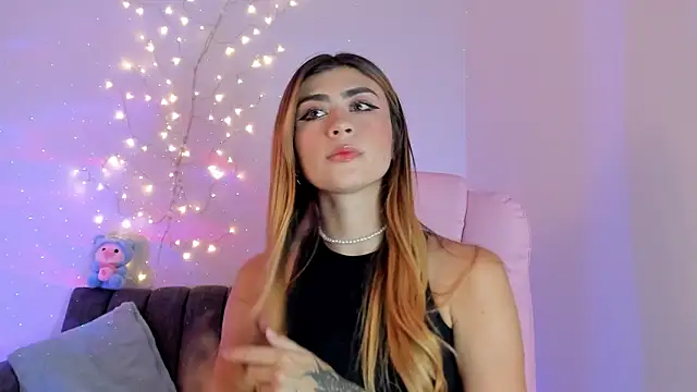 DannieAllen online show from April 2026 08:55:02 PM