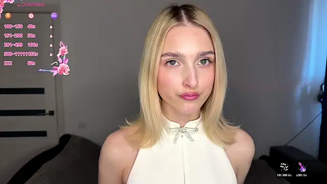 SweetiLun online show from April 2026 01:15:01 PM