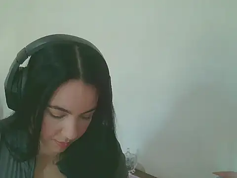 Snapshot of AnabeleNogueira chatting on May 2026 05:19:02 PM AnabeleNogueira online show from May 2026 05:19:02 PM