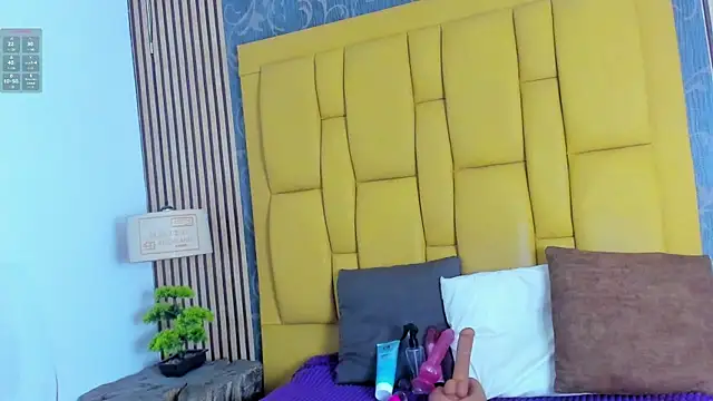  karlaruso online show from March 2026 11:52:02 AM