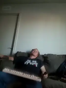 yourMasterisBored online show from May 2026 12:53:01 AM