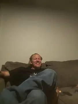 yourMasterisBored online show from April 2026 02:29:01 AM