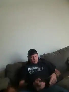 yourMasterisBored online show from May 2026 04:04:02 PM