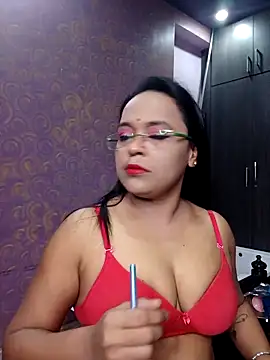 hornyrosy321 online show from May 2026 06:01:02 PM