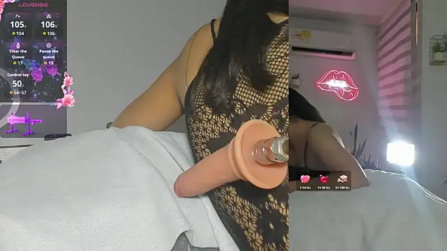 Snapshot of Bella_Donne_ chatting on June 2026 05:03:02 PM Bella Donne online show from June 2026 05:03:02 PM