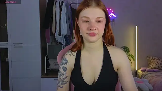 GoldenSunBunny online show from April 2026 04:54:02 AM