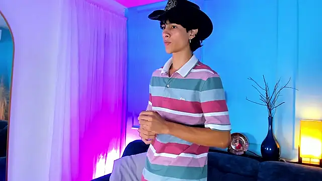 Cheys Mast online show from March 2026 03:41:02 PM