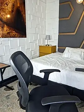 Snapshot of Allison_Owenns chatting on April 2026 05:53:02 AM Allison Owenns online show from April 2026 05:53:02 AM