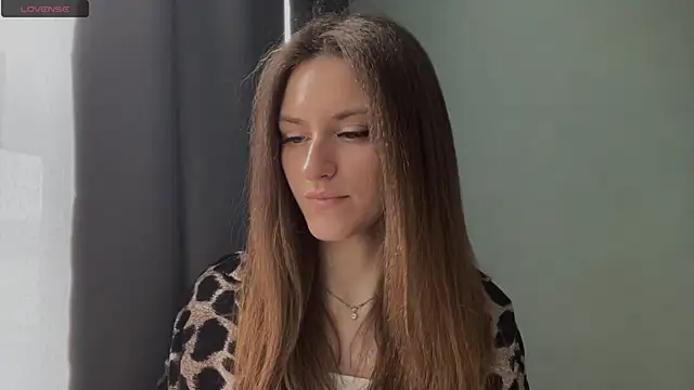 Moonstarisrares online show from April 2026 08:50:02 AM