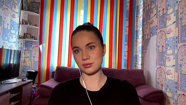 Miss Blessnyth online show from June 2026 04:12:02 AM