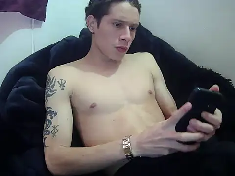 crixus11111 online show from April 2026 07:42:01 PM