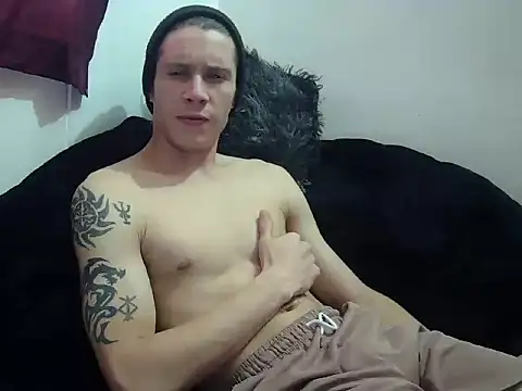 crixus11111 online show from April 2026 05:28:02 PM