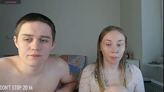 MikeXEmilia online show from May 2026 07:14:01 AM