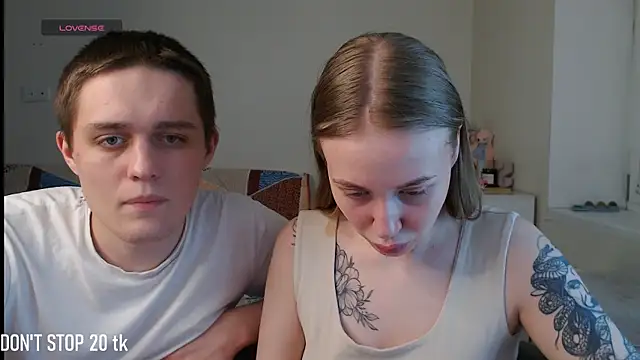 MikeXEmilia online show from May 2026 08:20:01 PM