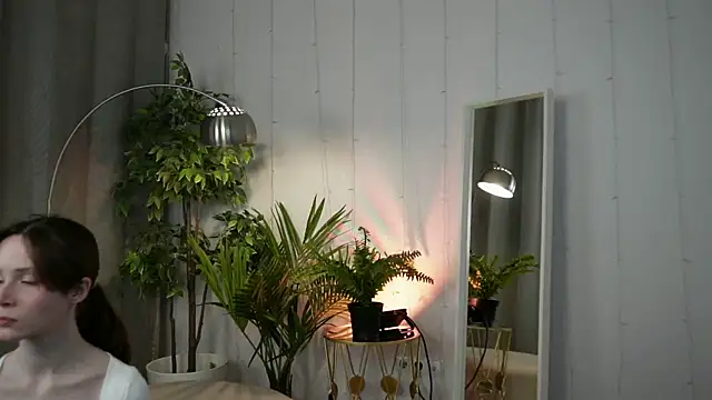 MsKionny online show from April 2026 10:00:02 PM