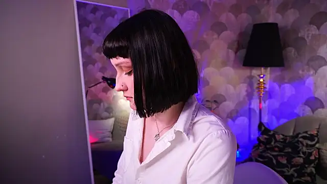 Velvet Lily online show from March 2026 08:43:01 PM
