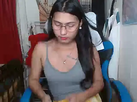 Snapshot of Steffiy chatting on April 2026 07:28:02 PM Steffiy online show from April 2026 07:28:02 PM