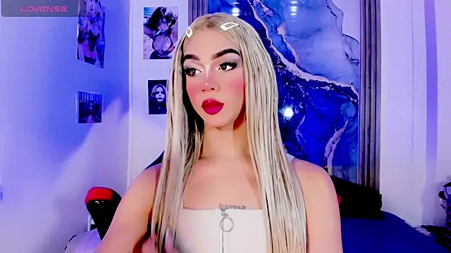 blonde queen- online show from June 2026 07:22:01 PM