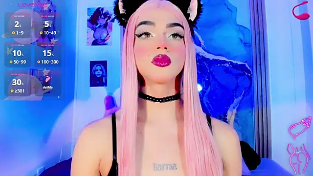 Snapshot of blonde_queen- chatting on April 2026 07:26:01 PM blonde queen- online show from April 2026 07:26:01 PM
