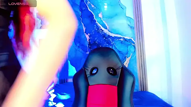 blonde queen- online show from April 2026 07:15:02 PM