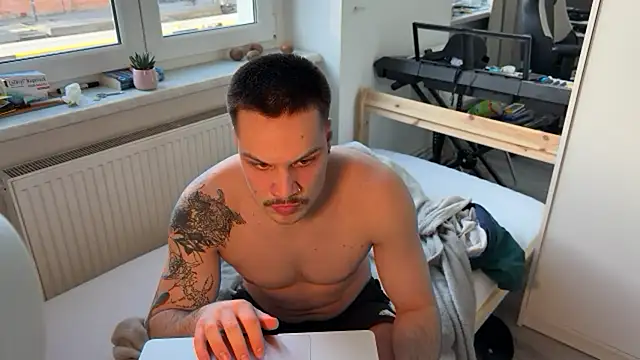 rommmika online show from April 2026 04:41:01 PM