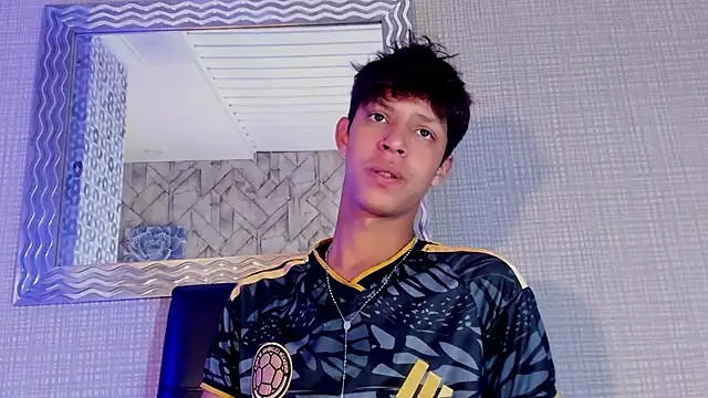 Snapshot of Ethan_qop chatting on July 2026 11:38:01 AM Ethan qop online show from July 2026 11:38:01 AM