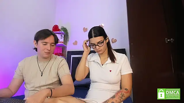 Snapshot of Mariana_and_Ronny chatting on July 2026 09:44:01 PM Mariana and Ronny online show from July 2026 09:44:01 PM