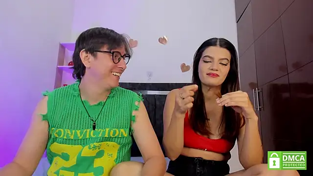 Snapshot of Mariana_and_Ronny chatting on July 2026 08:31:01 PM Mariana and Ronny online show from July 2026 08:31:01 PM